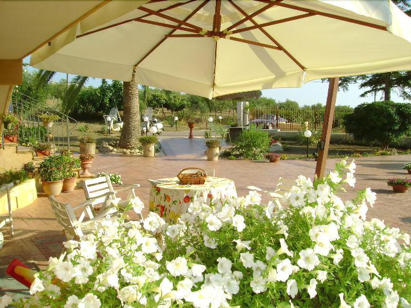 Villa Dei Giardini San Leone Exteriér fotografie